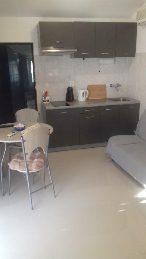 Tili Apartman Póla Kültér fotó