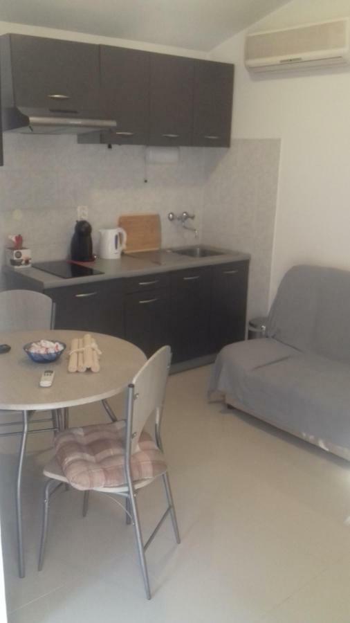 Tili Apartman Póla Kültér fotó