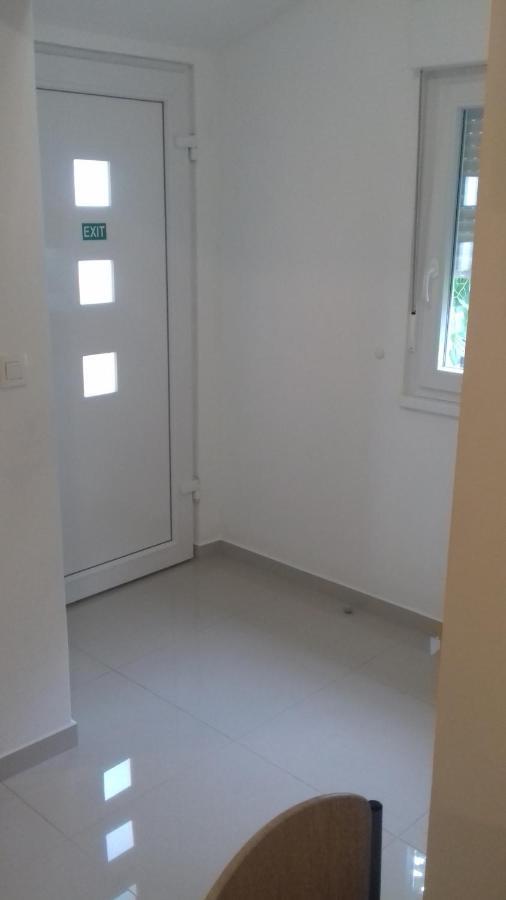 Tili Apartman Póla Kültér fotó